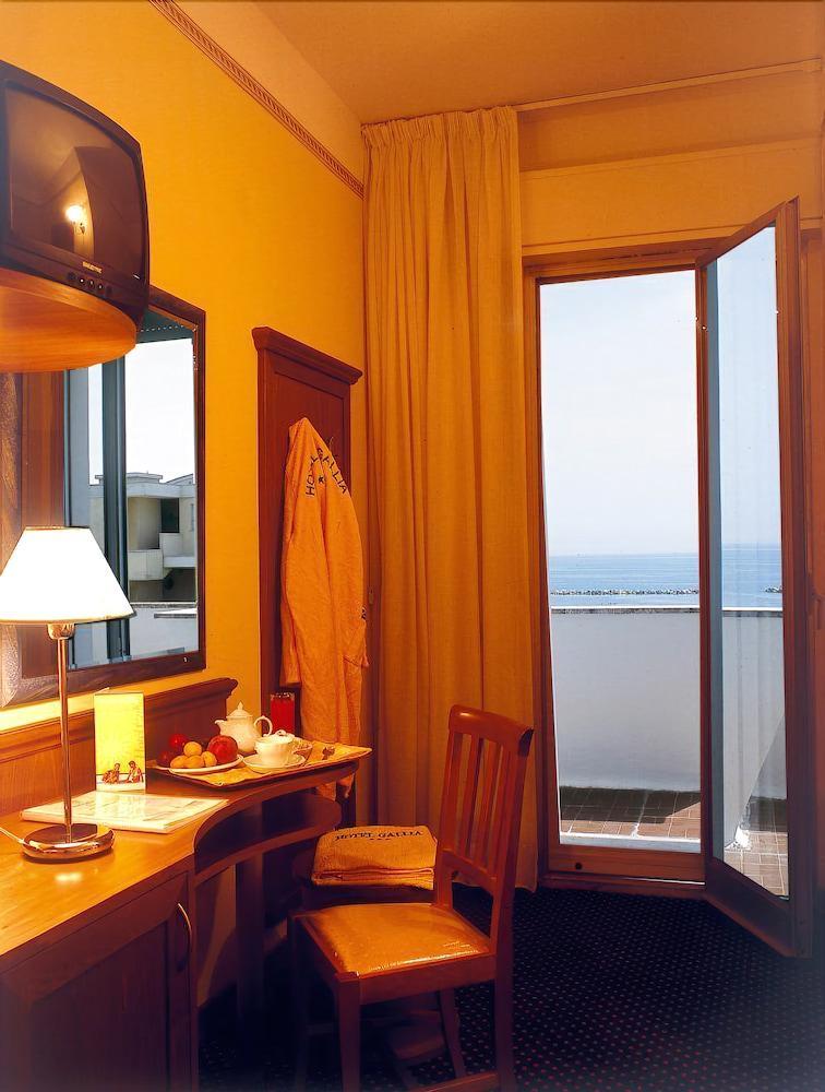 Gallia Club Hotel 切塞纳蒂科 外观 照片